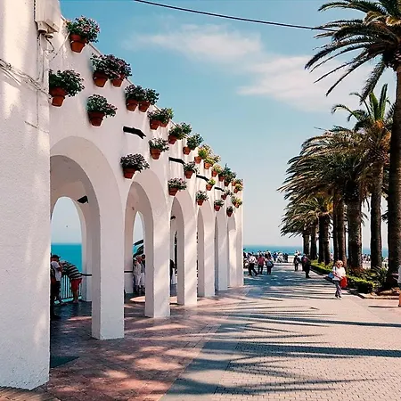 Daire 1 Bedroom In Verano Azul, Free Wi-fi *