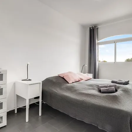 1 Bedroom In Verano Azul, Free Wi-fi