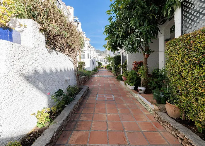 1 Bedroom In Verano Azul, Free Wi-fi Nerja