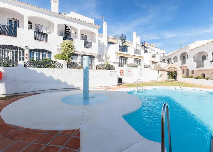 Apartment 1 Bedroom In Verano Azul, Free Wi-fi