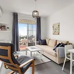 1 Bedroom In Verano Azul, Free Wi-fi Apartment