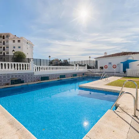 Apartamento 1 Bedroom In Verano Azul, Free Wi-fi